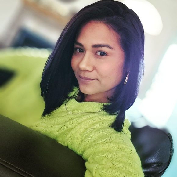 Meet your Posher, Medea - Picture 1 of 1